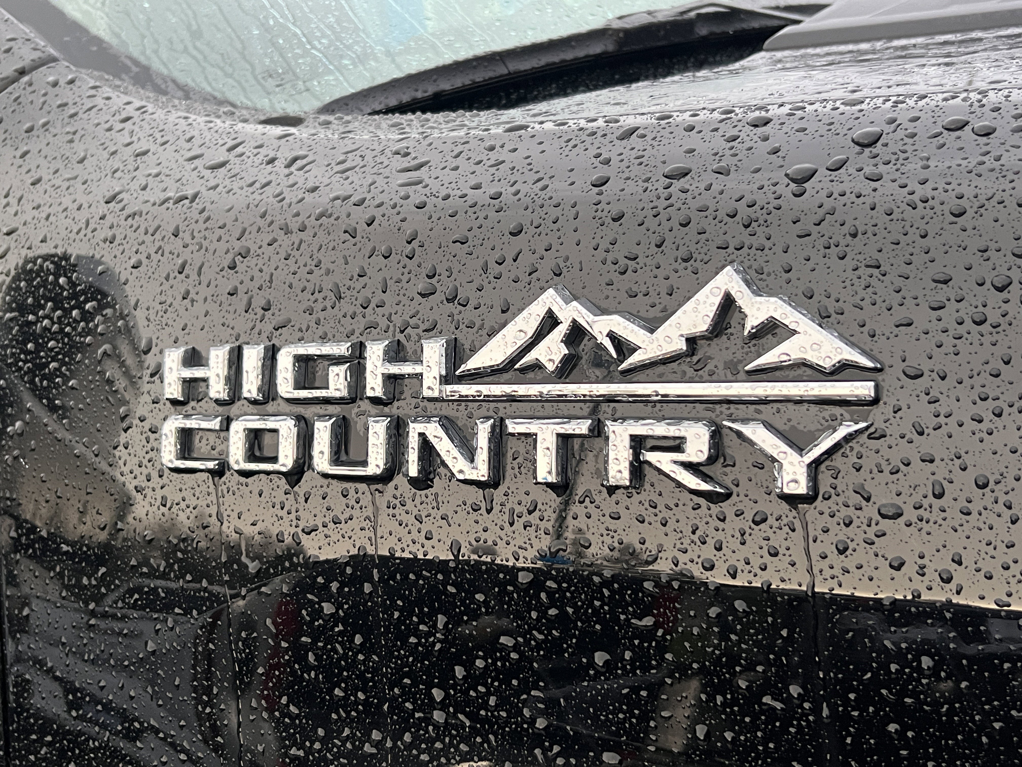 Used 2022 Chevrolet Silverado 3500 High Country w/ Safety Package II image 11