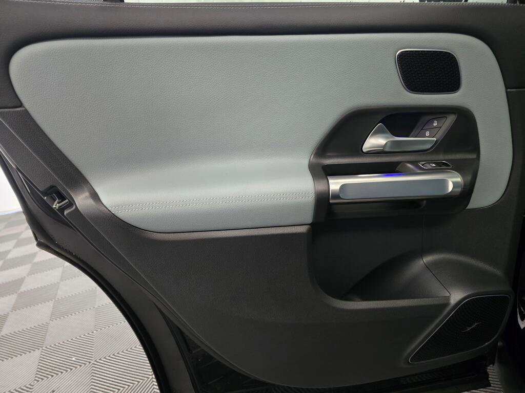 New 2026 Mercedes-Benz GLB 250 4MATIC image 19