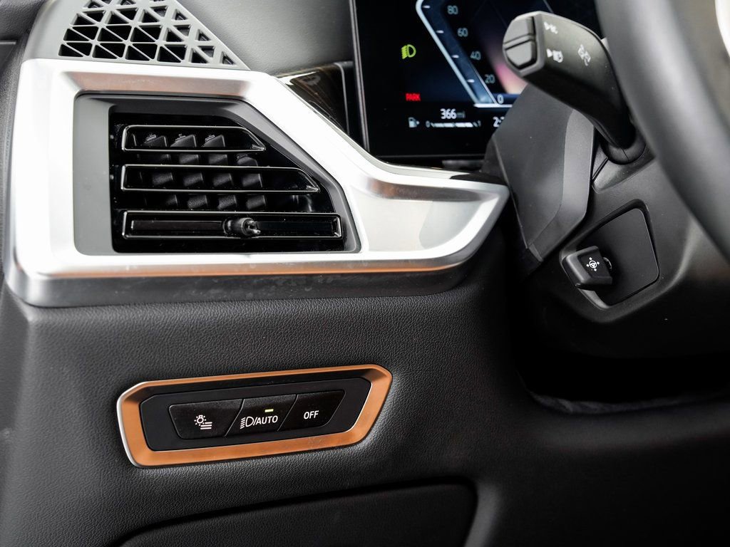 Used 2026 BMW X7 xDrive40i image 10