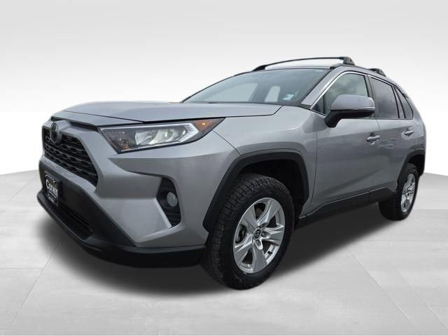 Used 2021 Toyota RAV4 XLE image 5