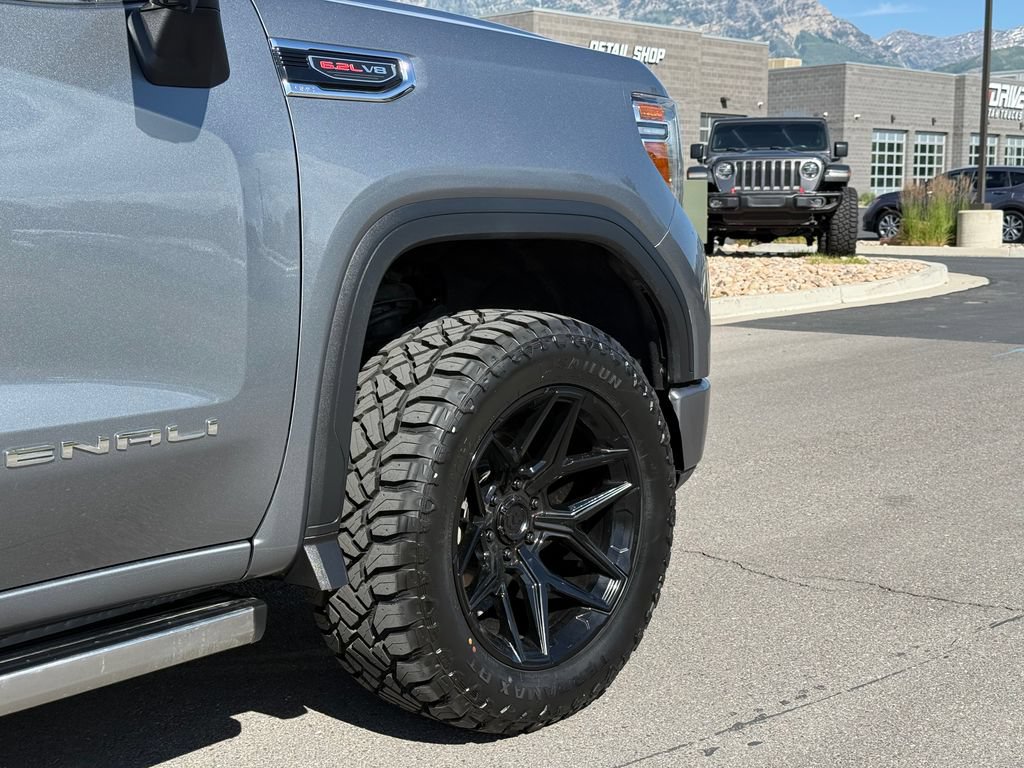 Used 2019 GMC Sierra 1500 Denali w/ Denali Ultimate Package AWD/4WD image 4