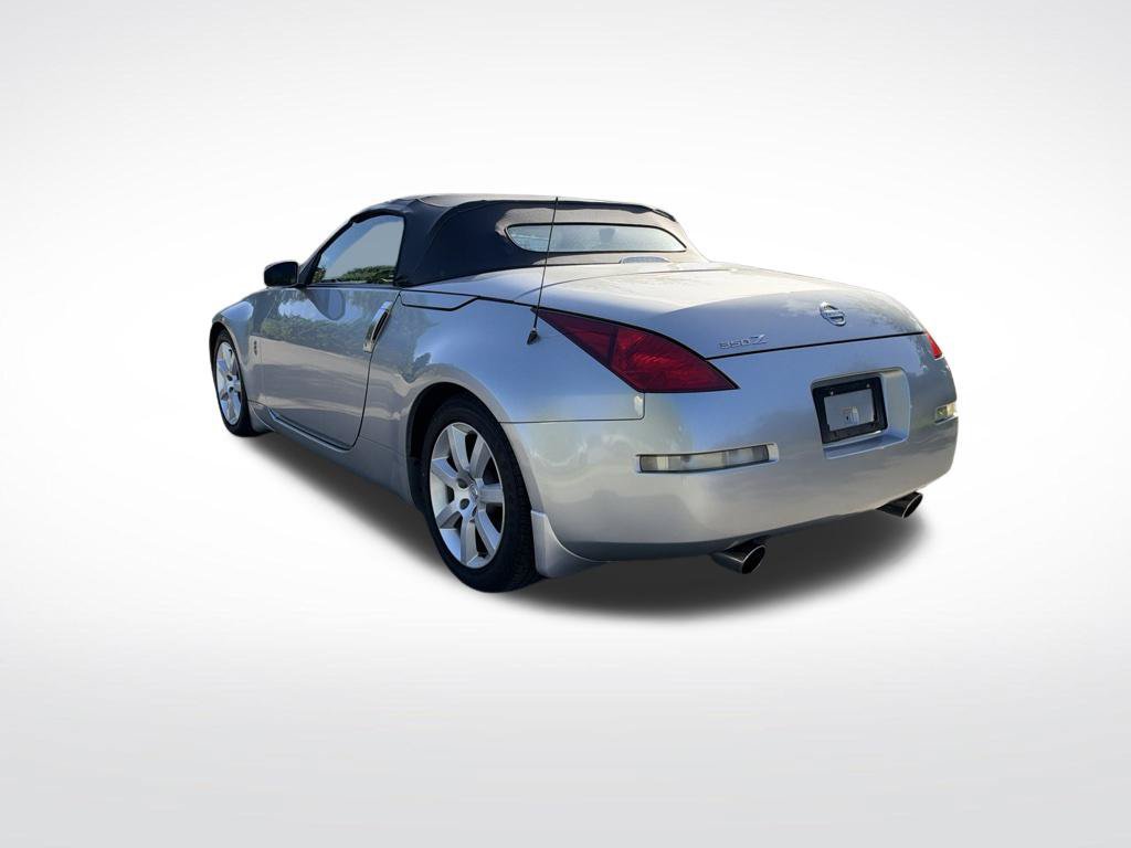 Used 2004 Nissan 350Z Touring RWD image 6