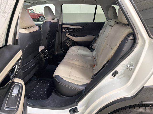 Used 2025 Subaru Outback Limited AWD/4WD image 22