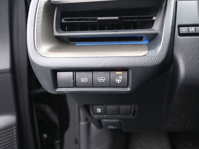 Used 2024 Toyota Prius XLE image 24