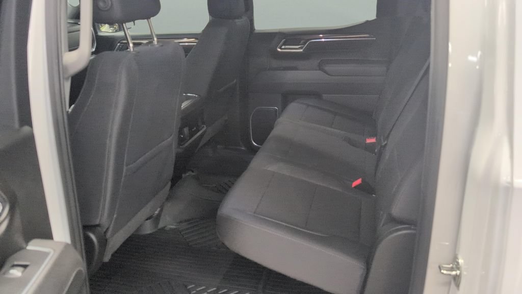 Used 2025 Chevrolet Silverado 1500 RST AWD/4WD image 18