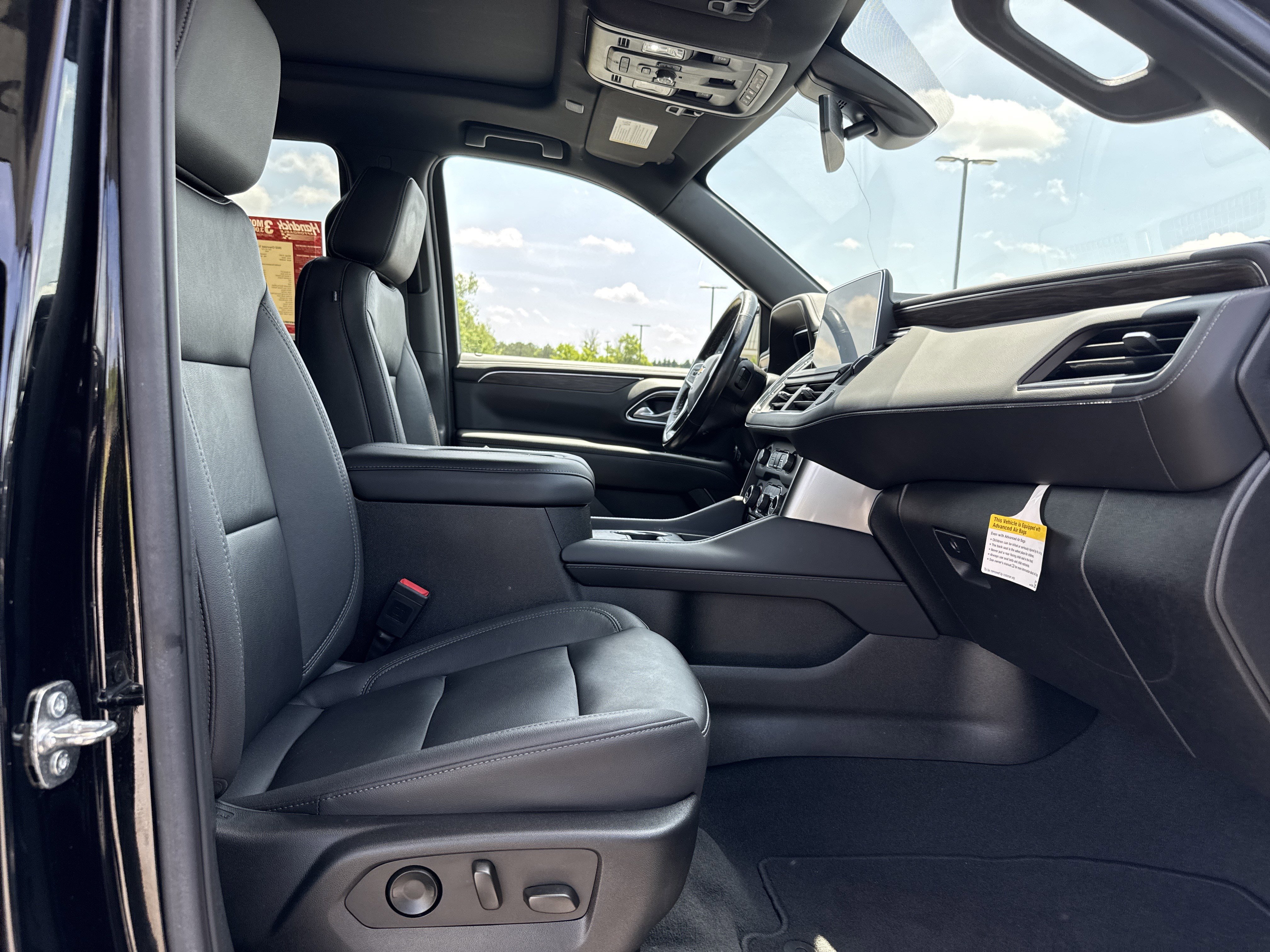 Used 2022 Chevrolet Tahoe LT w/ Luxury Package AWD/4WD image 33