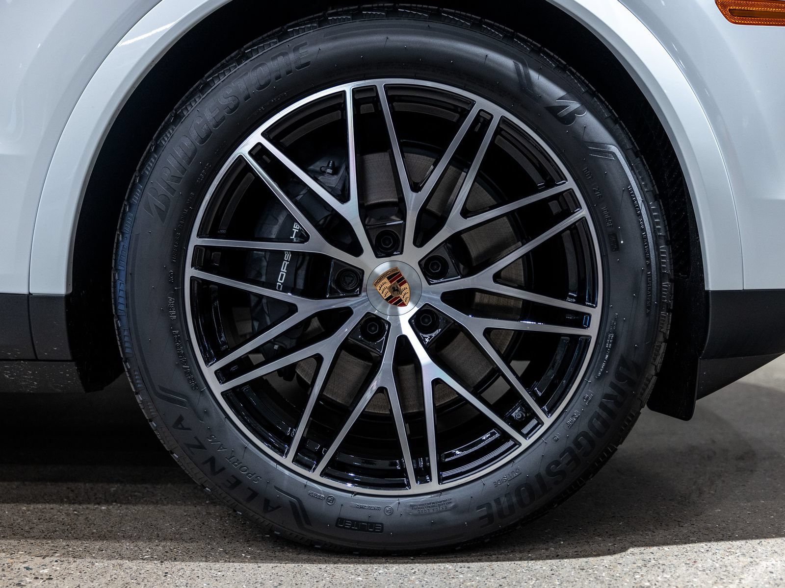 New 2026 Porsche Cayenne Coupe AWD/4WD image 21