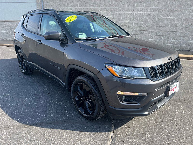 Used 2018 Jeep Compass Latitude w/ Popular Equipment Group AWD/4WD image 3