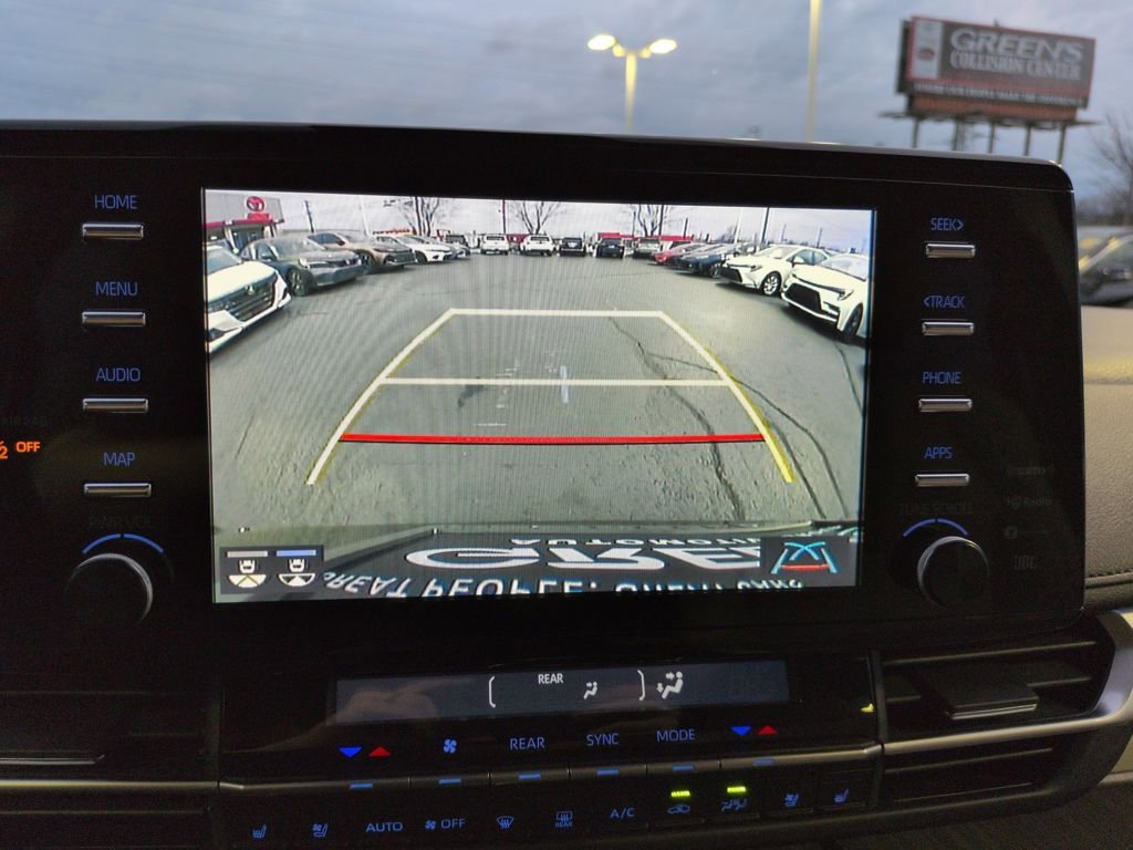 Certified 2024 Toyota Sienna Limited FWD image 20