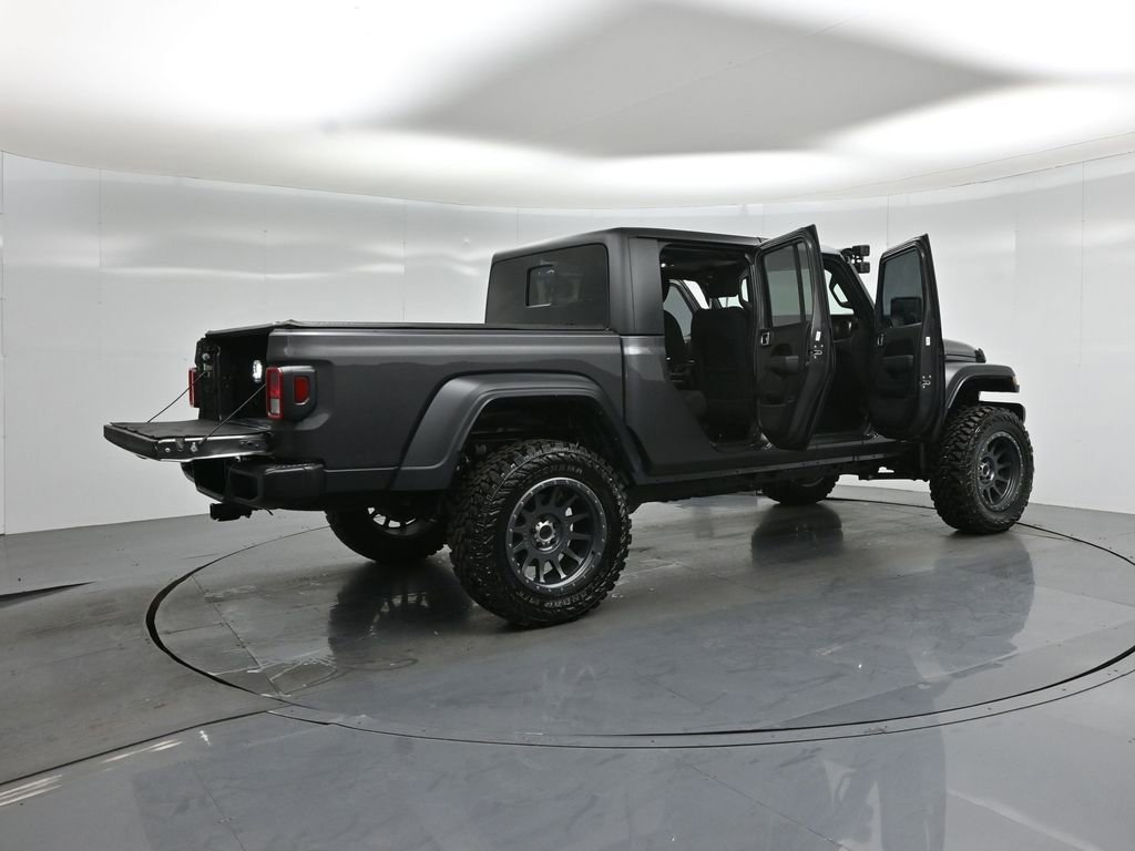 Used 2023 Jeep Gladiator Sport AWD/4WD image 5