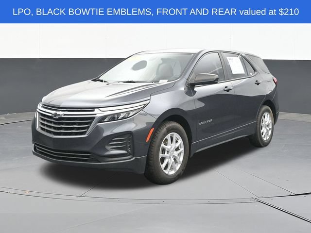 Used 2022 Chevrolet Equinox LS w/ Driver Confidence II Package FWD image 3