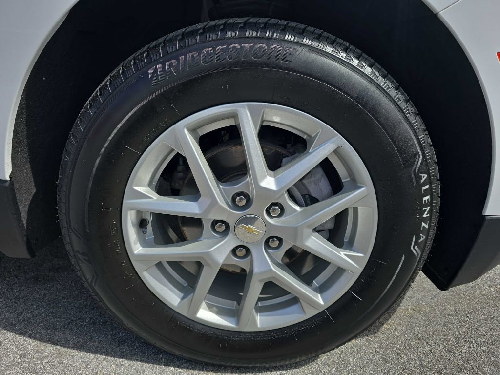 Used 2023 Chevrolet Equinox LT AWD/4WD image 4