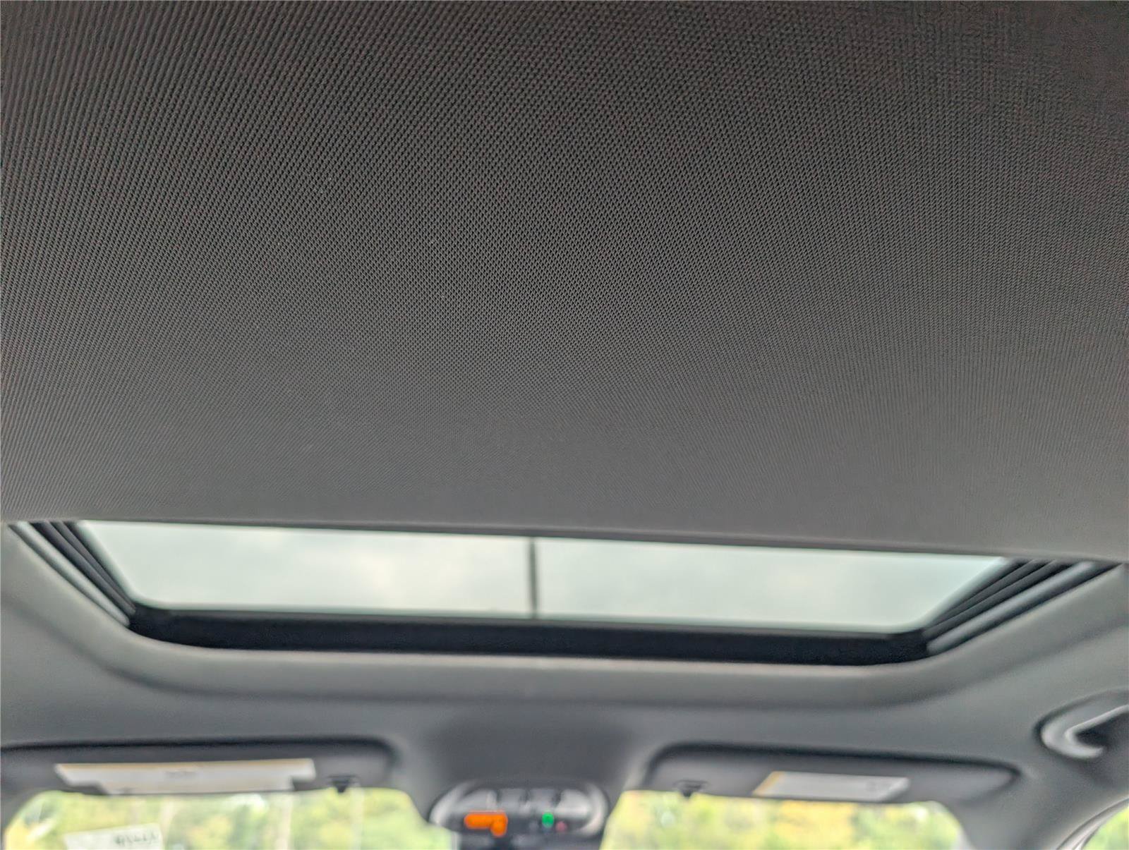 New 2026 Chevrolet Trax RS w/ Sunroof Package FWD image 15