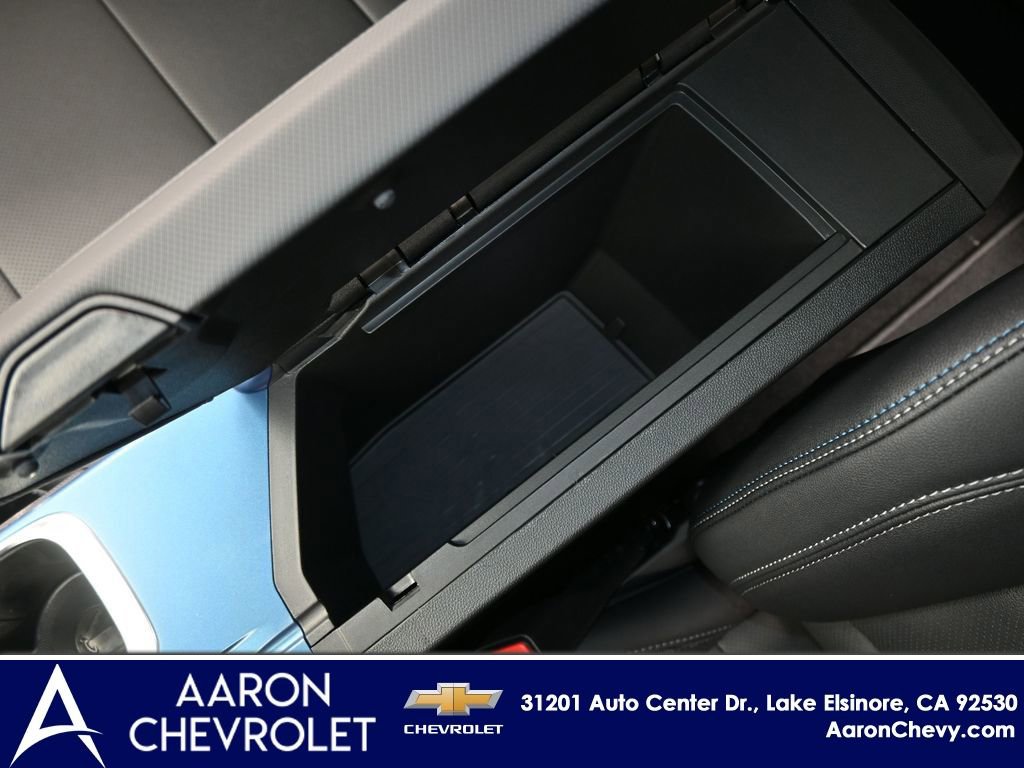 New 2026 Chevrolet Equinox EV LT w/ LPO, Blackout Package image 29