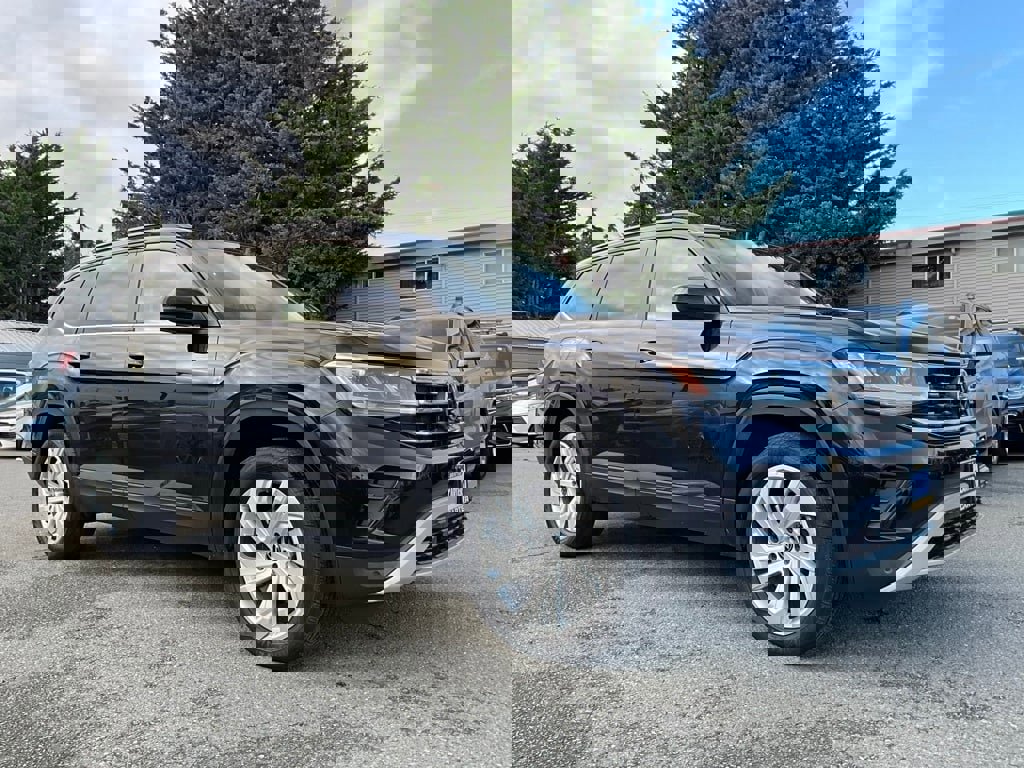 Used 2022 Volkswagen Atlas SE w/ Panoramic Sunroof Package image 2