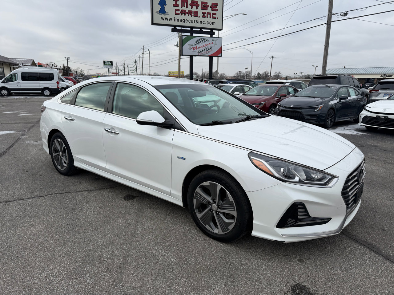 Used 2019 Hyundai Sonata Plug-In Hybrid image 3