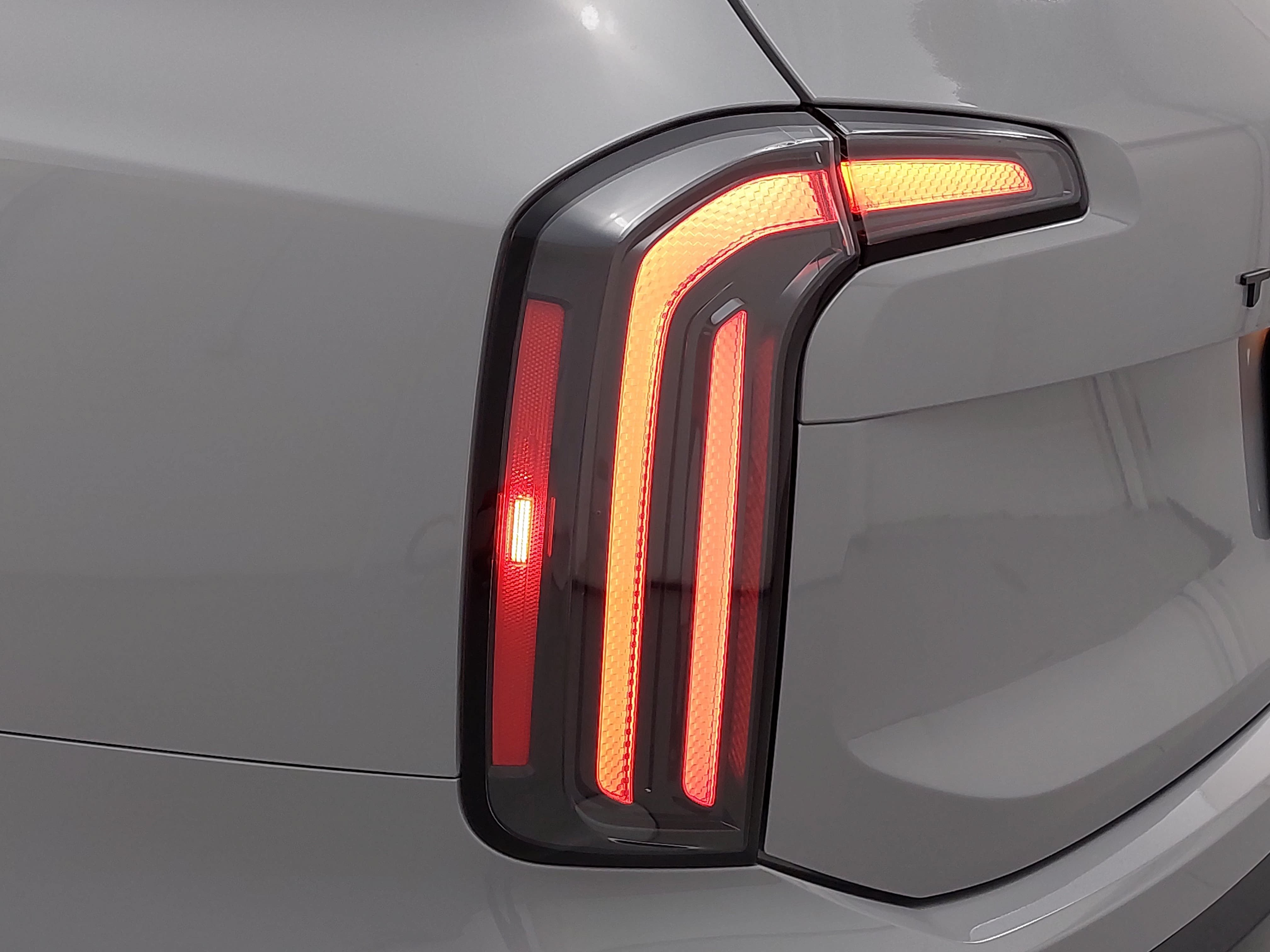 Used 2024 Kia Telluride SX Prestige X-Pro AWD/4WD image 39