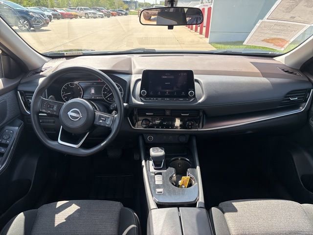 Used 2023 Nissan Rogue SV FWD image 10