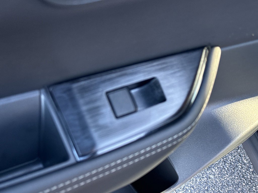 New 2026 Nissan Rogue SV image 30