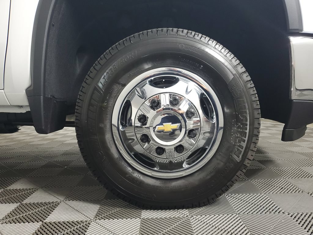 New 2026 Chevrolet Silverado 3500 LT w/ Convenience Package RWD image 30
