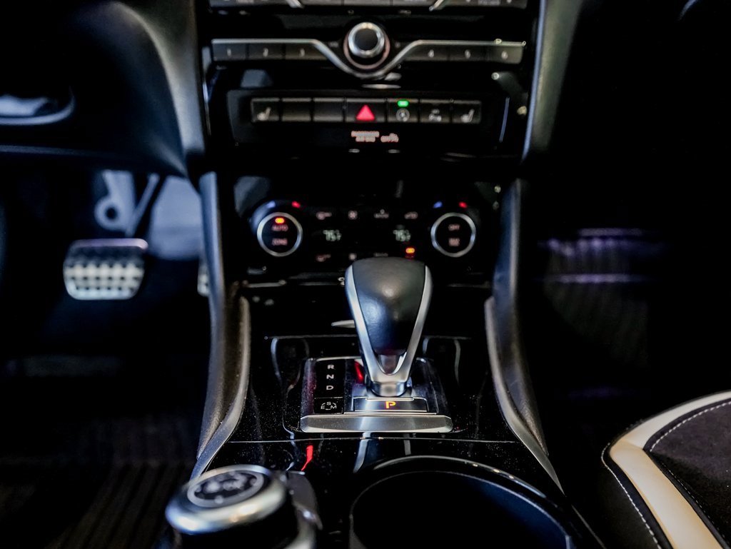 Used 2018 INFINITI QX30 Sport image 20