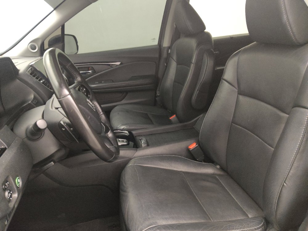 Used 2019 Honda Pilot Touring image 17