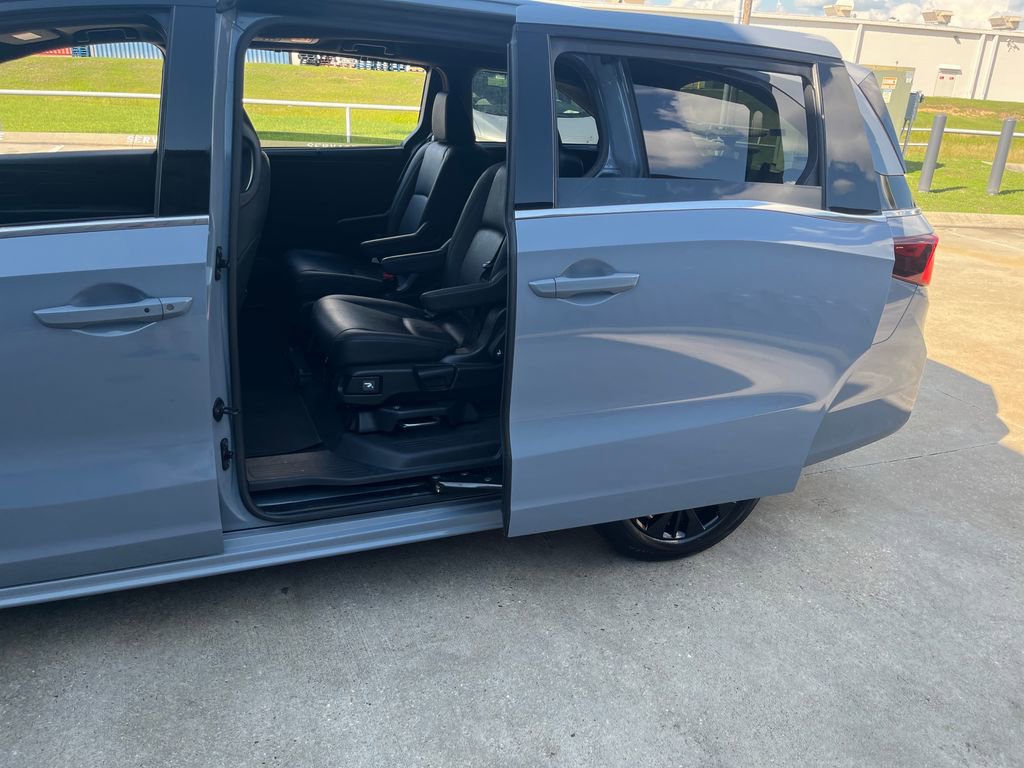 Used 2025 Honda Odyssey Sport-L image 29