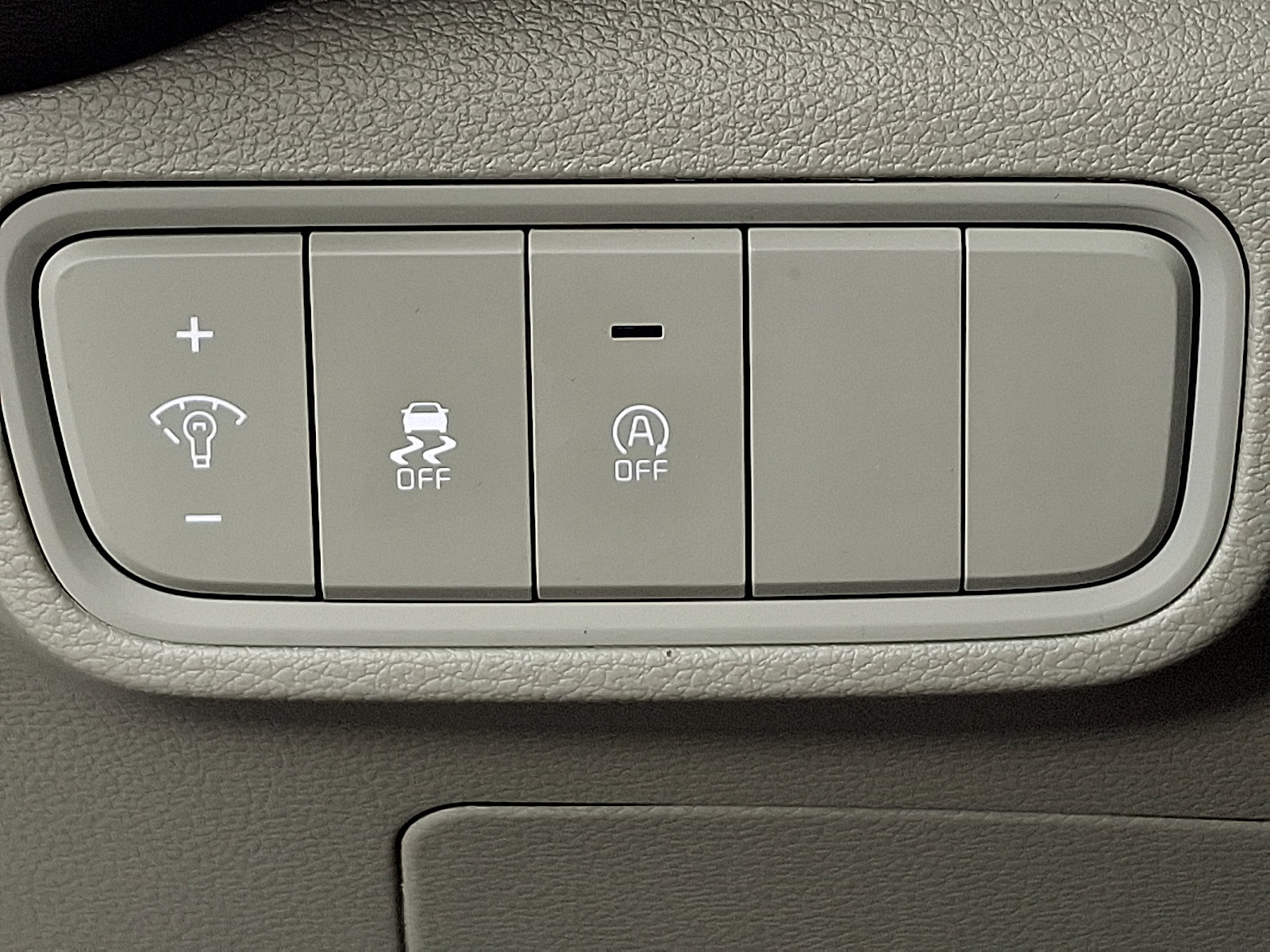 Used 2025 Kia Soul LX w/ LX Technology Package image 25