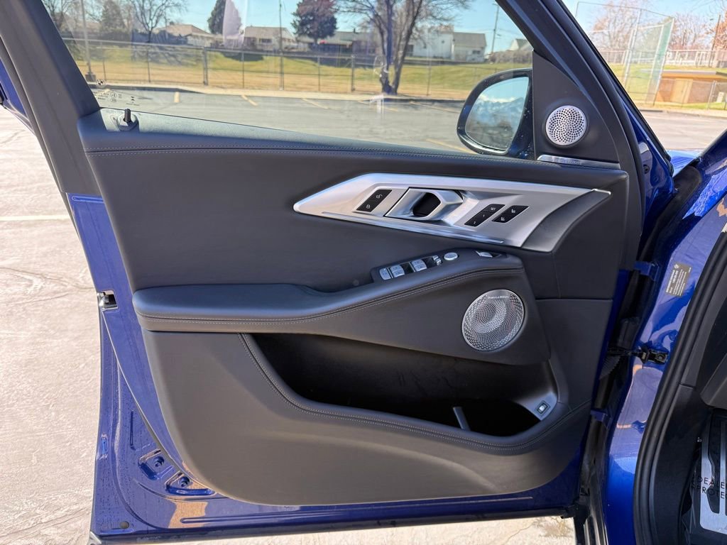 Used 2023 BMW XM image 9