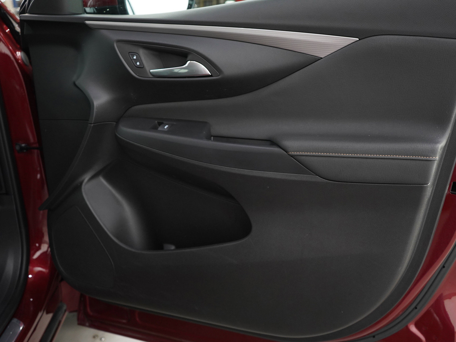 Used 2024 Buick Envista Avenir image 9