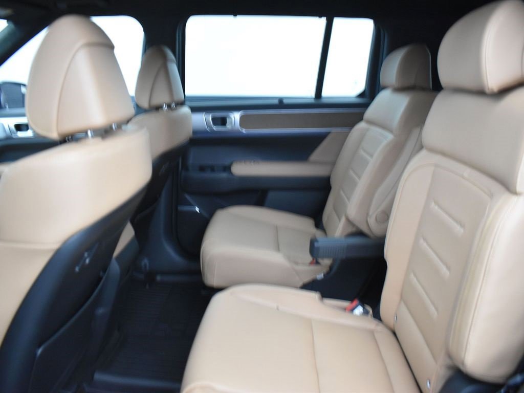 New 2026 Hyundai Santa Fe Calligraphy image 13