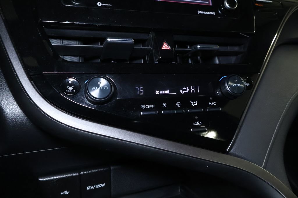 Used 2023 Toyota Camry SE image 27