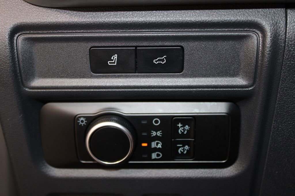 Used 2024 Ford Expedition Max XLT image 45