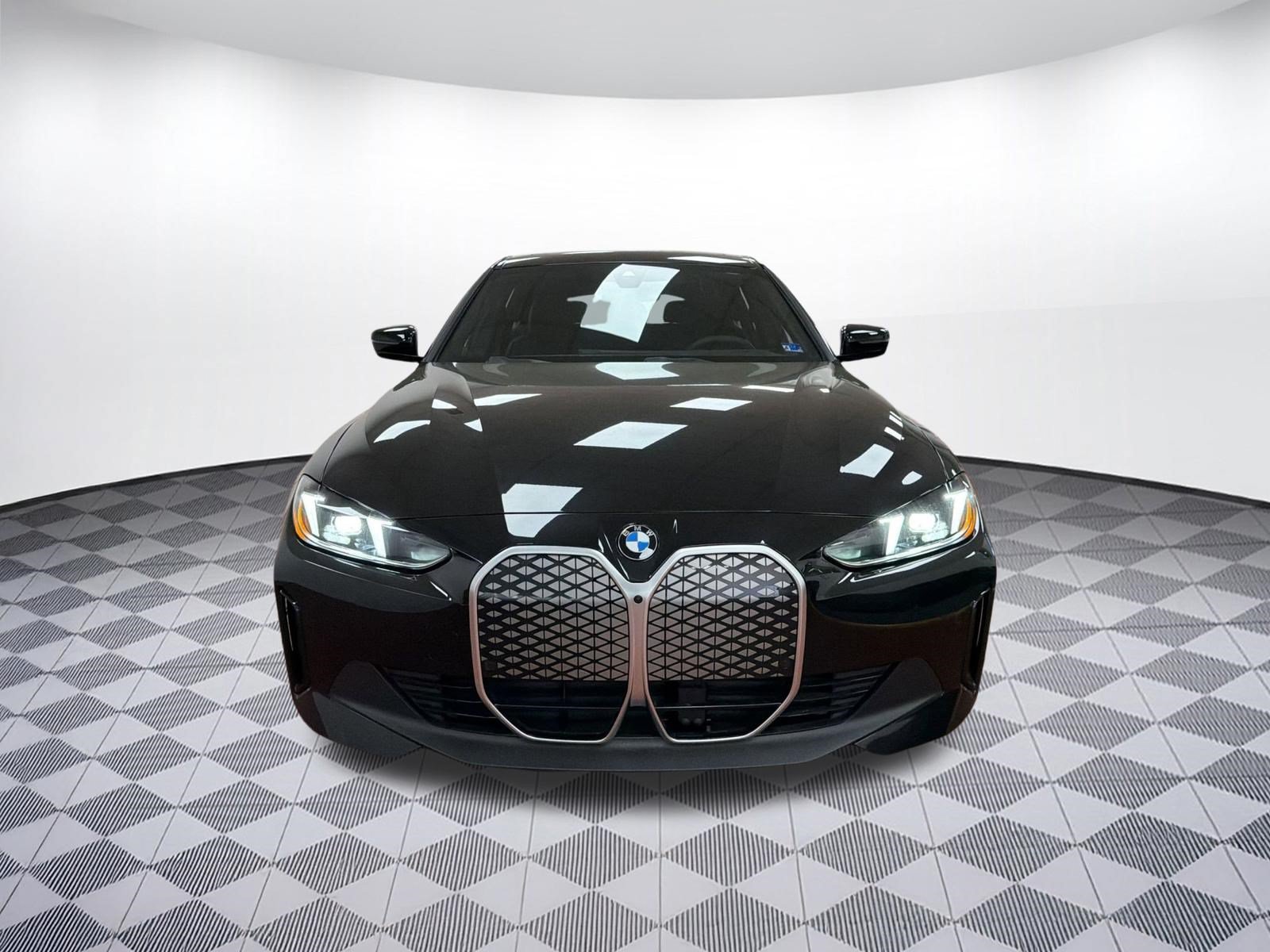 Used 2026 BMW i4 xDrive40i w/ Premium Package AWD/4WD image 6