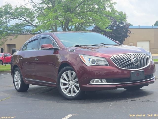 Used 2016 Buick LaCrosse Premium FWD image 2