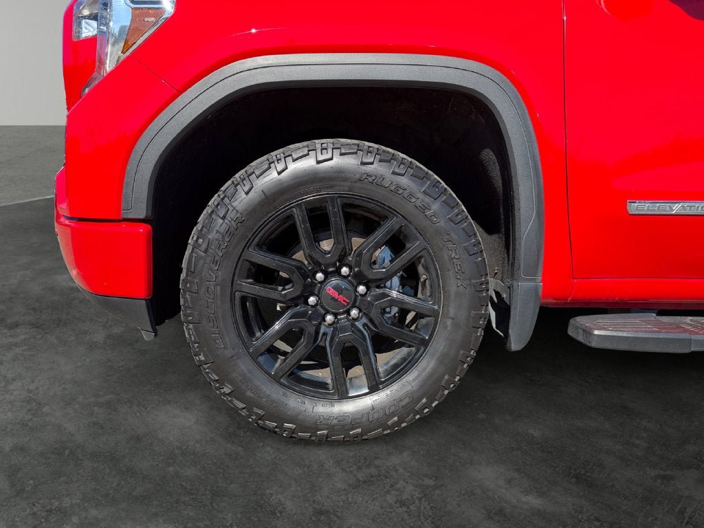 Used 2020 GMC Sierra 1500 Elevation w/ Elevation Value Package AWD/4WD image 5