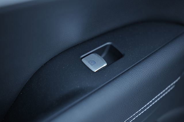 Certified 2025 Genesis G70 2.5T image 22