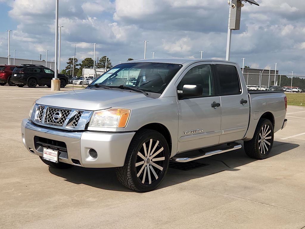Used 2012 Nissan Titan SV image 3