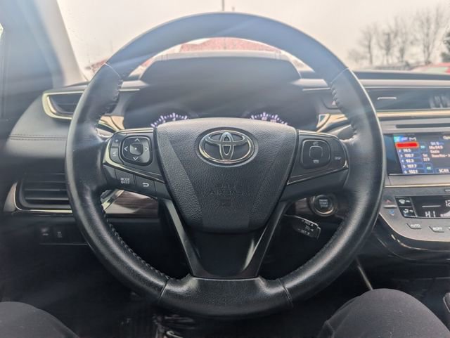 Used 2013 Toyota Avalon XLE FWD image 10