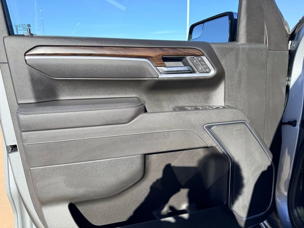 Used 2025 GMC Sierra 1500 SLT image 21