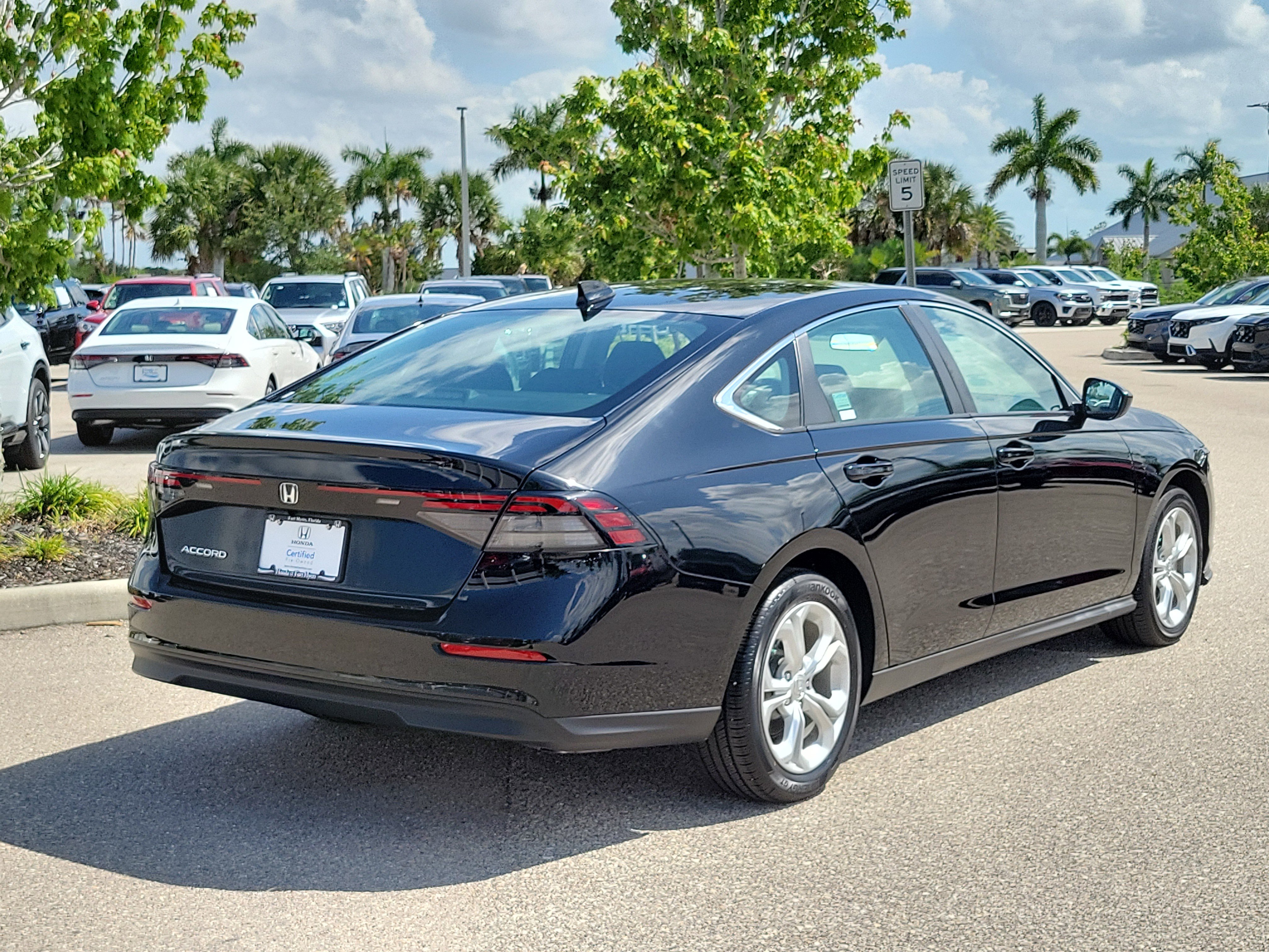 Certified 2023 Honda Accord LX image 6