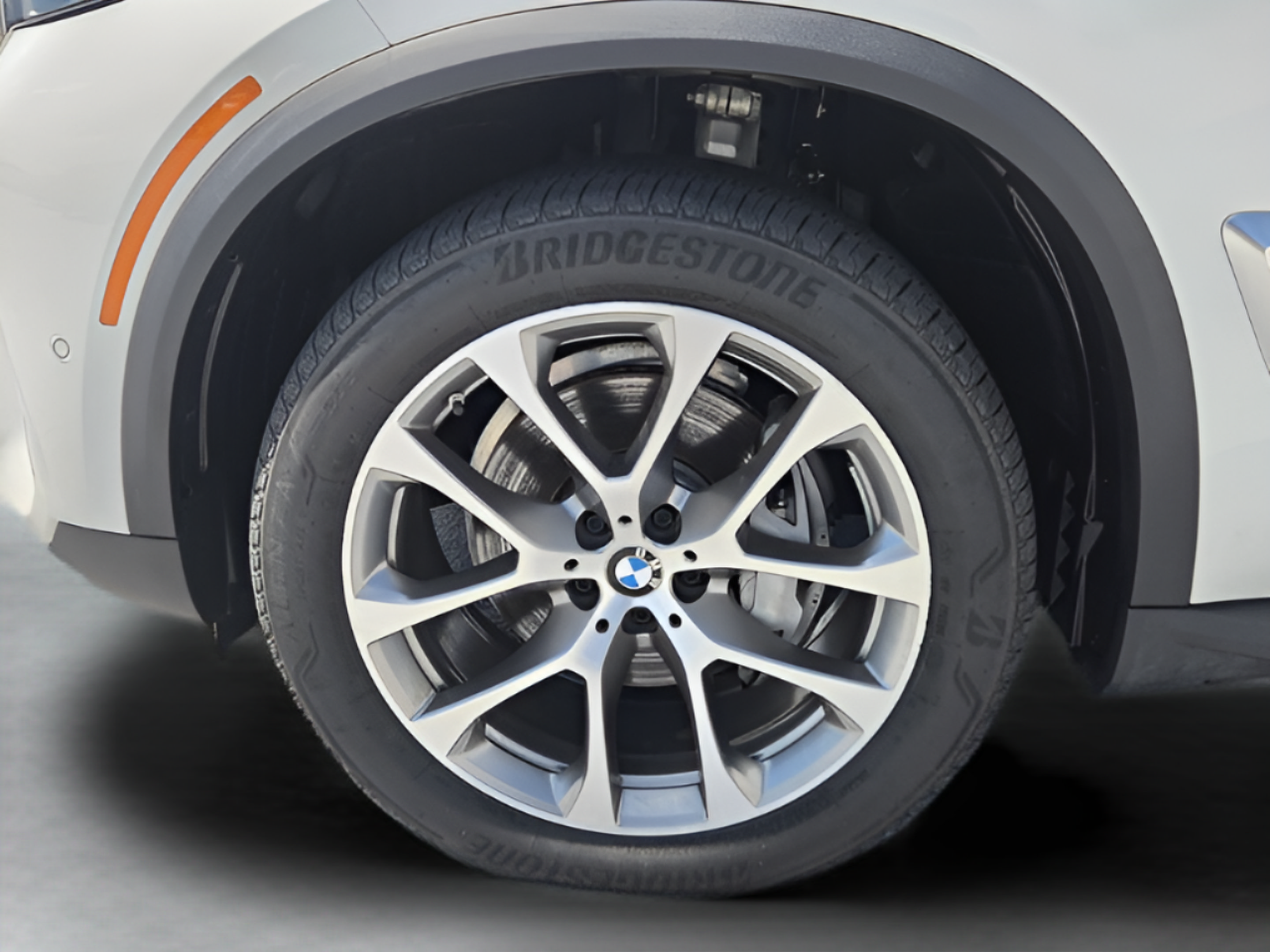 Used 2026 BMW X5 sDrive40i RWD image 32