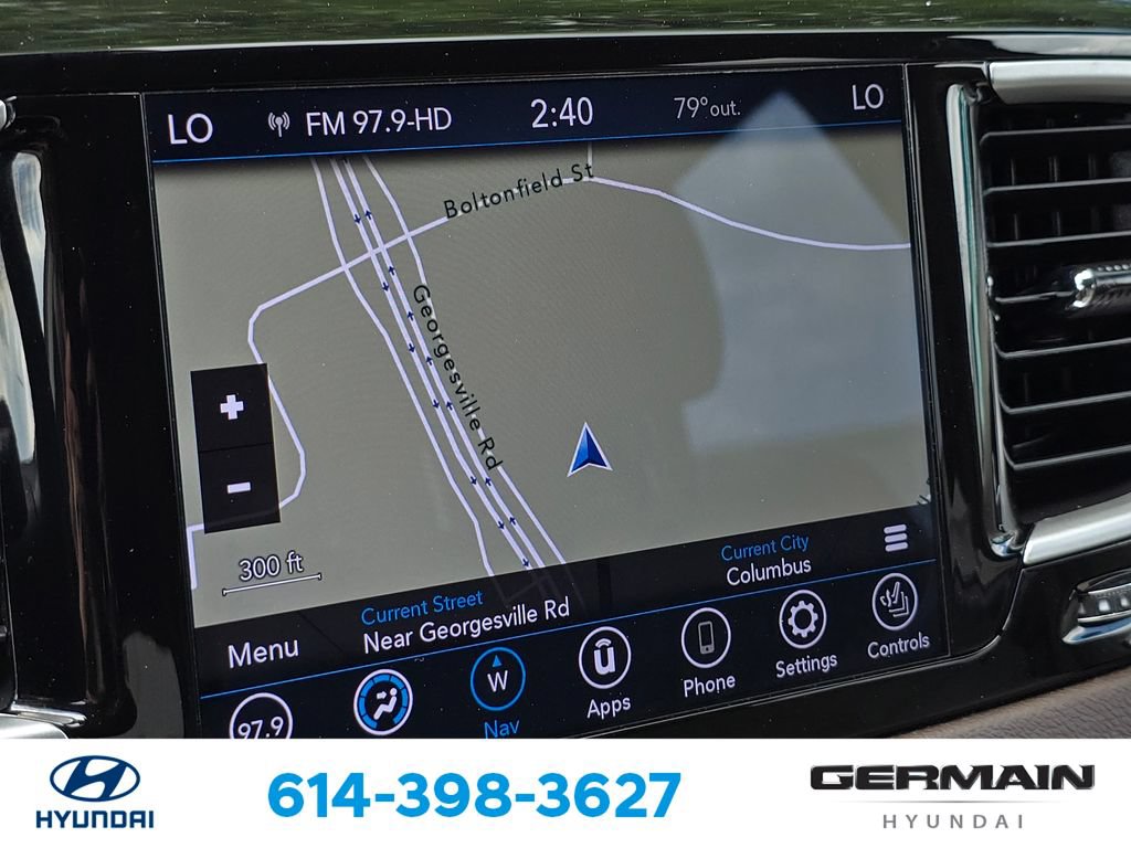 Used 2020 Chrysler Pacifica Touring-L Plus FWD image 29