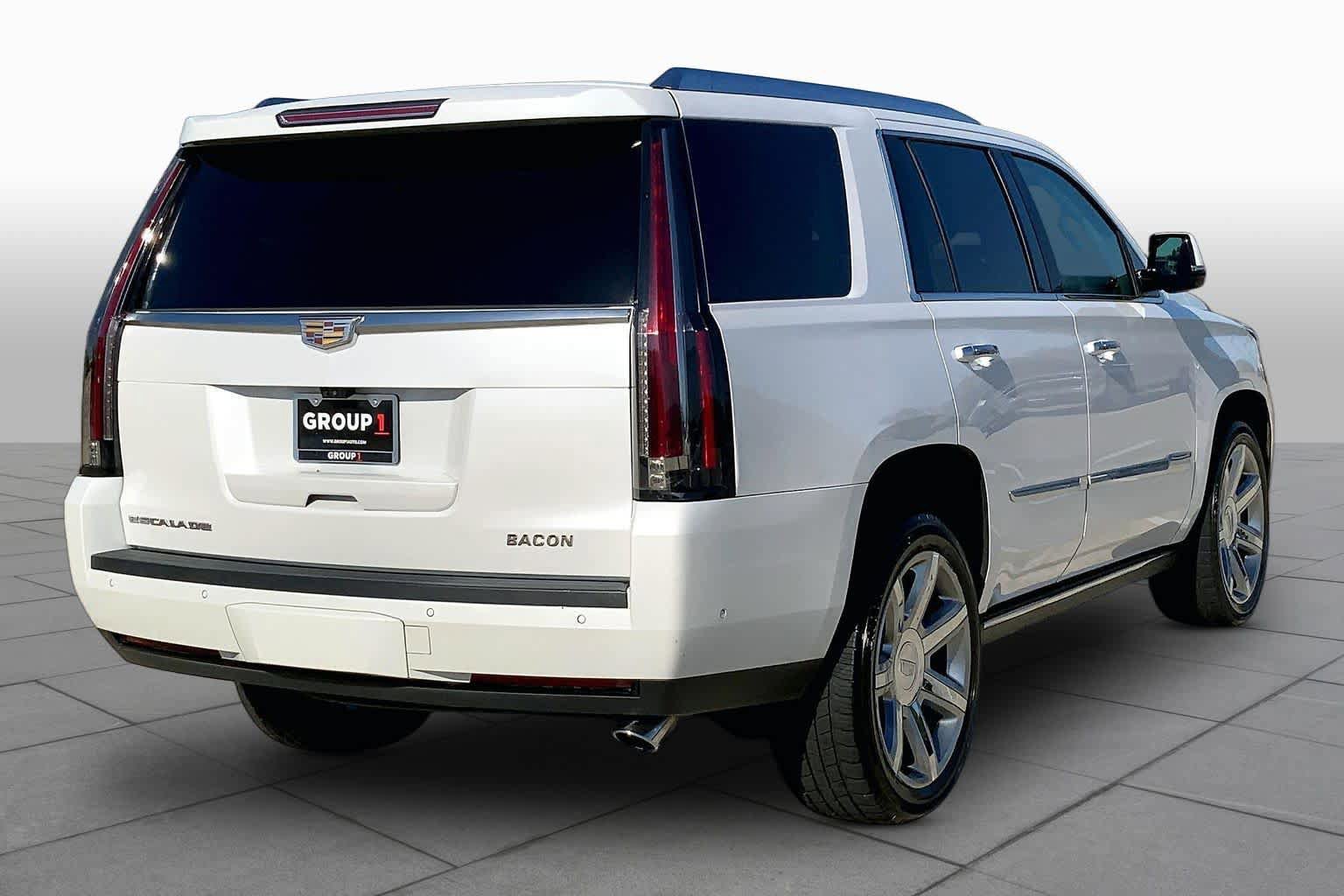 Used 2019 Cadillac Escalade Premium Luxury RWD image 13