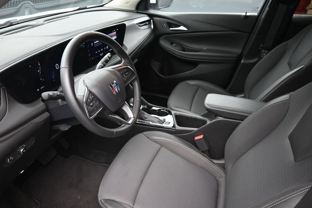 Used 2025 Buick Encore GX Preferred AWD/4WD image 23