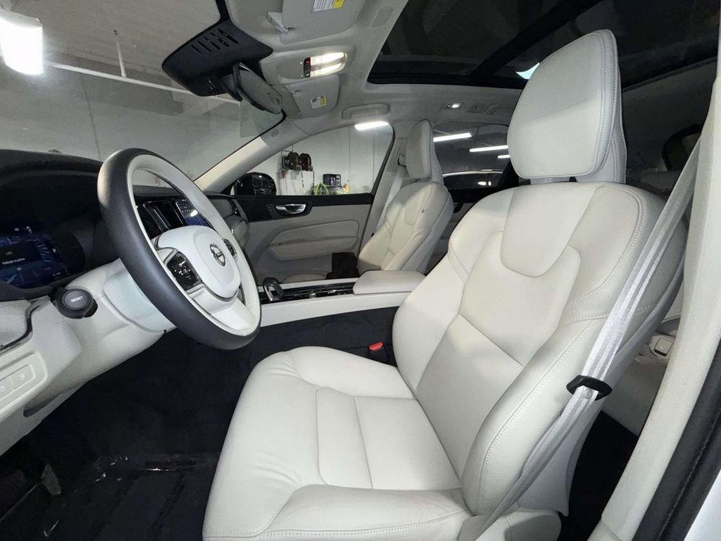 Used 2025 Volvo XC60 T8 Plus w/ Climate Package image 2