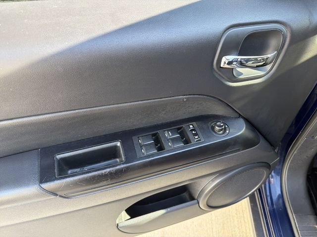 Used 2016 Jeep Patriot Sport w/ Power Value Group AWD/4WD image 15