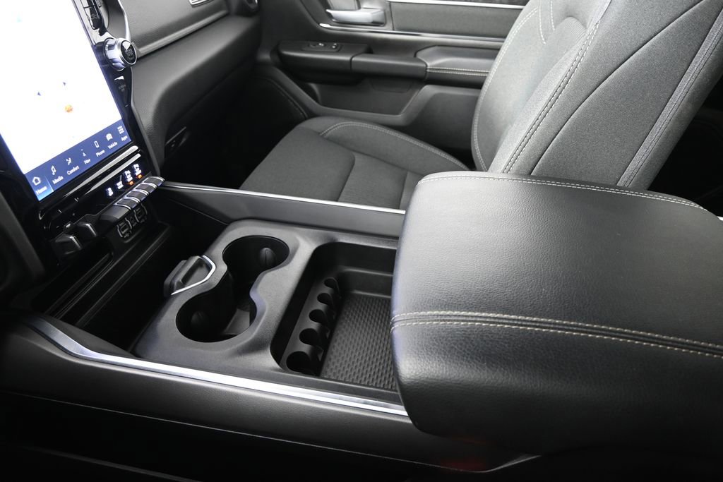 Used 2024 RAM 1500 Big Horn AWD/4WD image 31