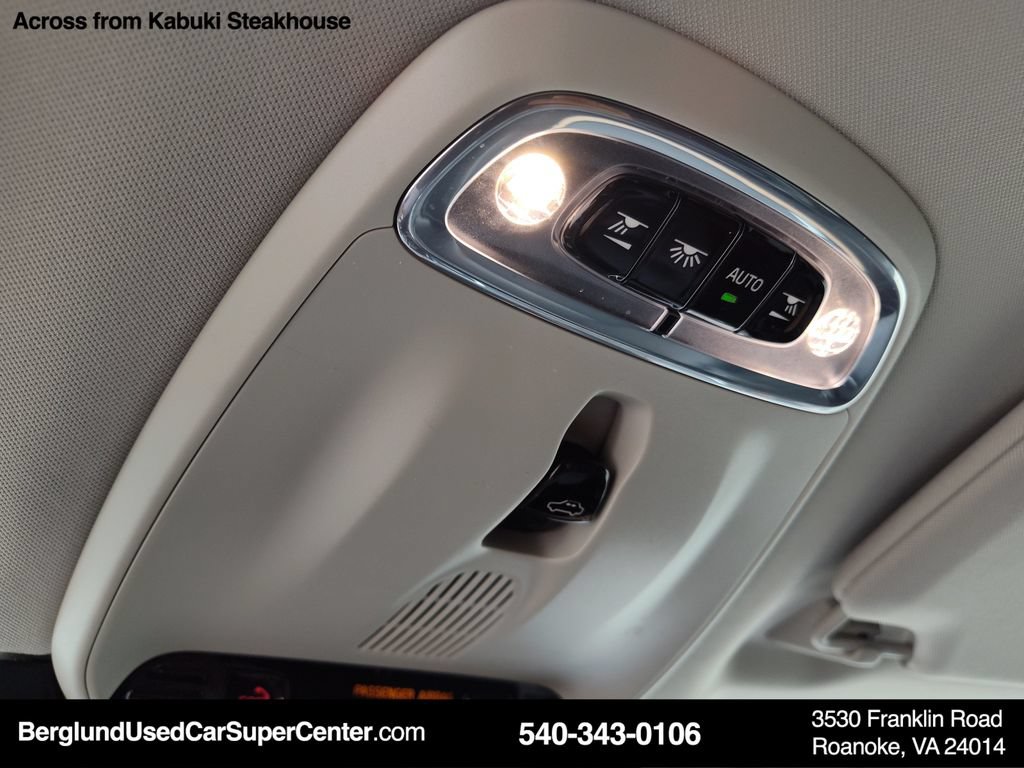 Used 2021 Volvo XC90 T6 Momentum w/ Advanced Package AWD/4WD image 34
