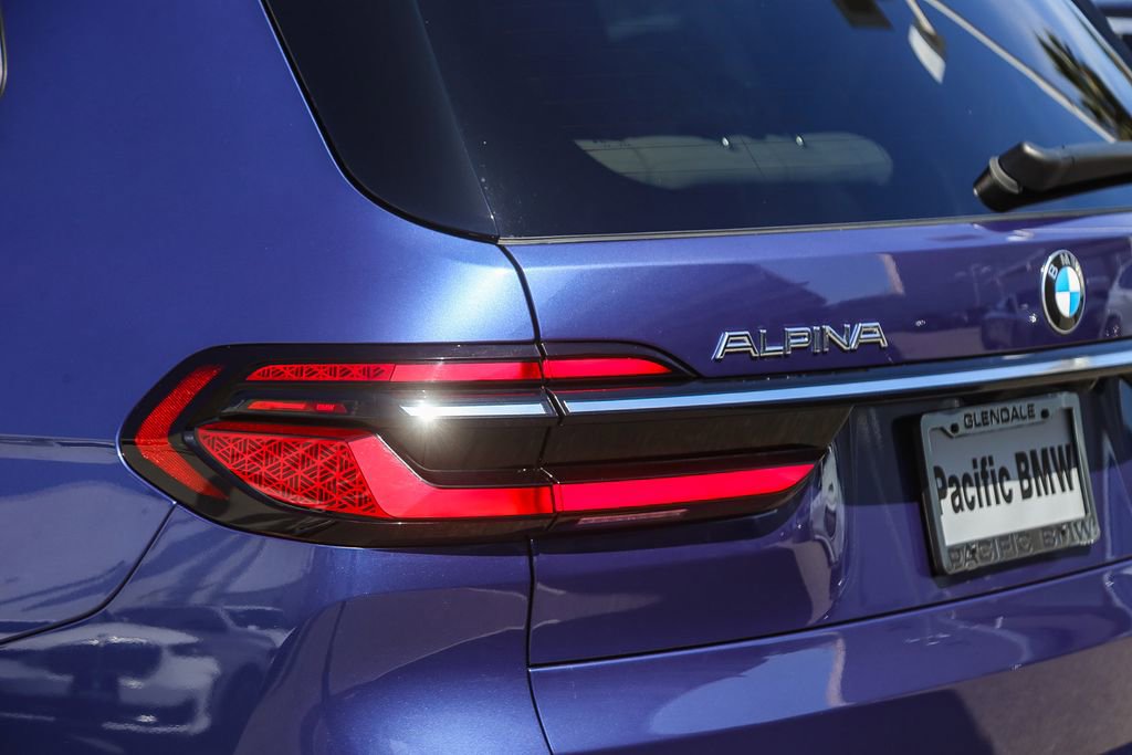 Used 2025 BMW ALPINA XB7 AWD/4WD image 7